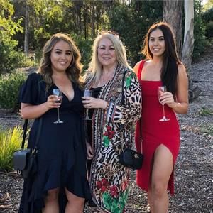 Meet your Posher, Rebecca